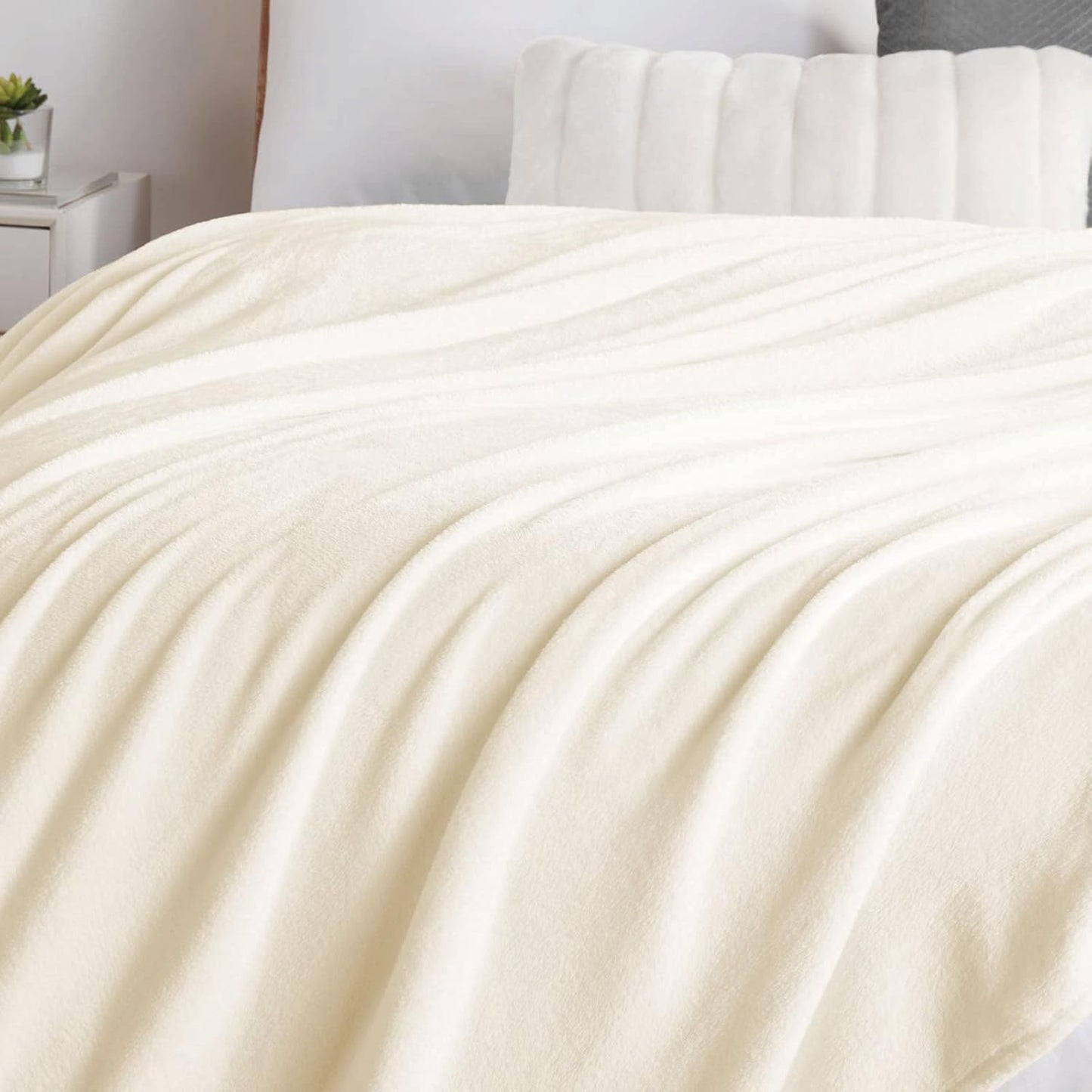 Fleece Blanket Plush Throw Fuzzy Lightweight (Twin Size 60X80 Cream) Super Soft Microfiber Flannel Blankets for Couch, Bed, Sofa Ultra Luxurious Warm and Cozy for All Seasons